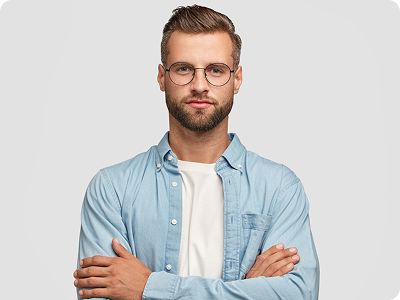 Analista finanziario di Quantum Income Pro 